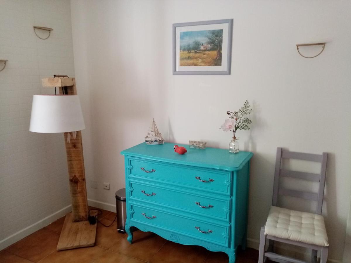 Le Flamant Rose Bed & Breakfast Salin-de-Giraud Exterior photo